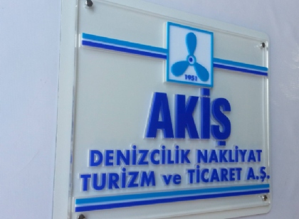 Akiş denizcilik ofis giriş tabelası