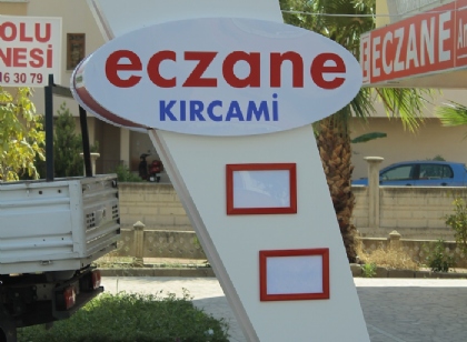 Eczane totem tabelası