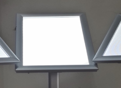 led ışıklı ayaklı display çerçeve