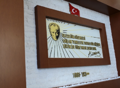 Deniz koleji kabartma atatürk köşesi